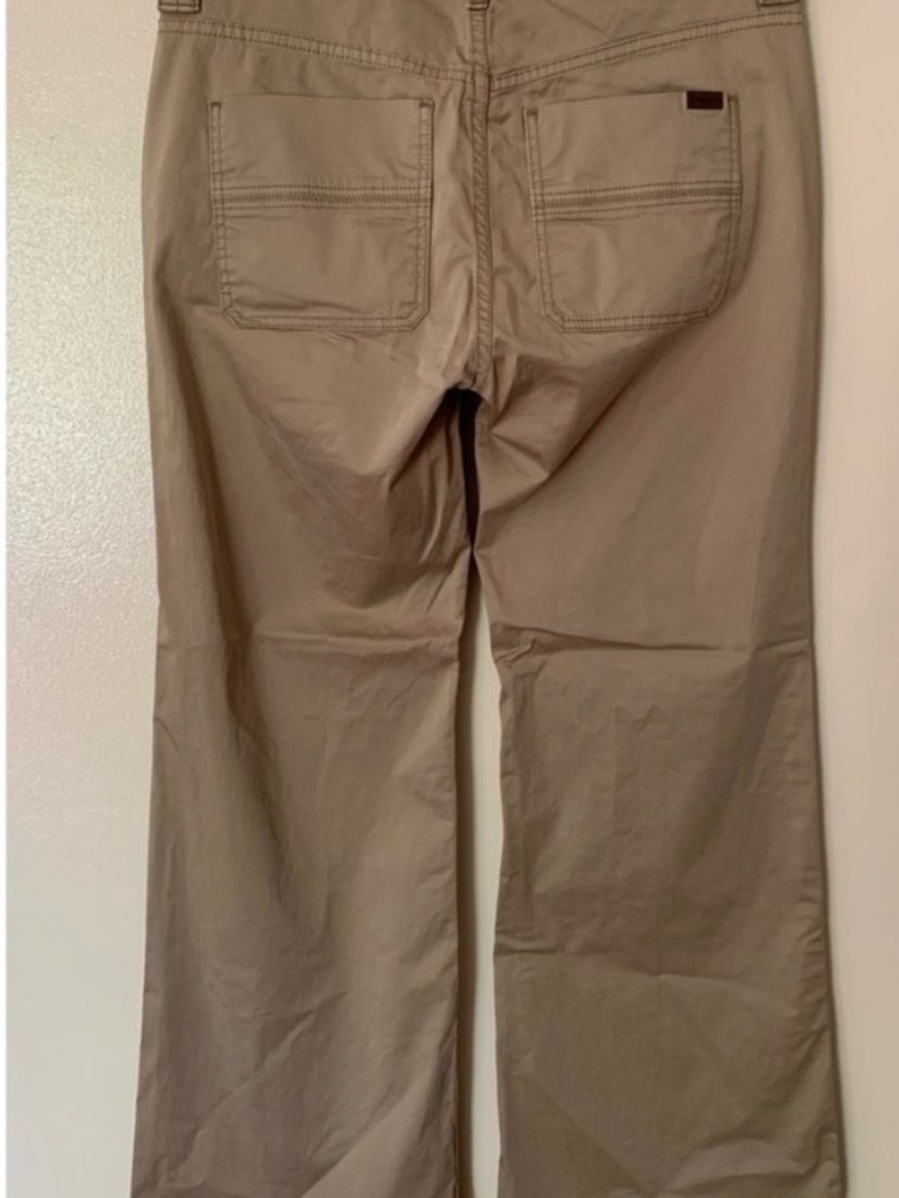 Burberry • 29 • Portland Khaki Tan Wide Leg Flare Trouser Pants